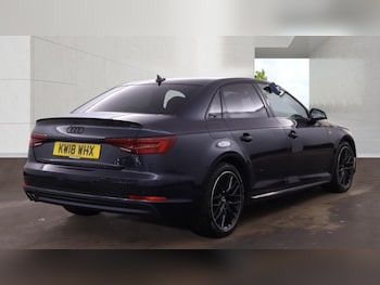 Used Audi A4 2018 for sale - 79090090: Photo