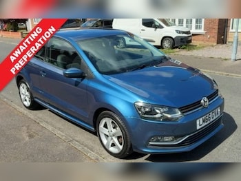 Used Volkswagen Polo 2016 for sale - 78330230: Photo
