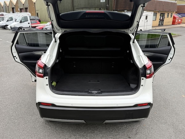 Used Nissan Qashqai 2018 for sale - 76234270: Photo 18