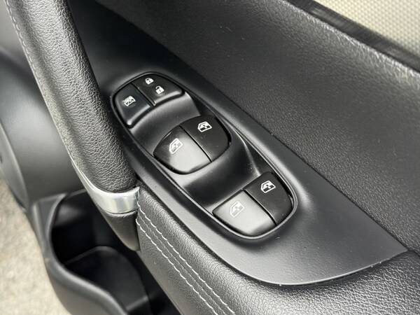 Used Nissan Qashqai 2018 for sale - 76234270: Photo 24