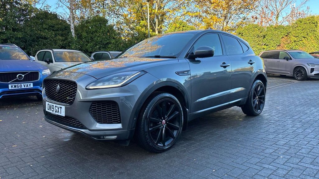 Used Jaguar E-Pace 2019 for sale - 76654943: Photo 2