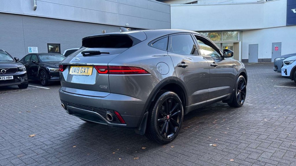 Used Jaguar E-Pace 2019 for sale - 76654943: Photo 4