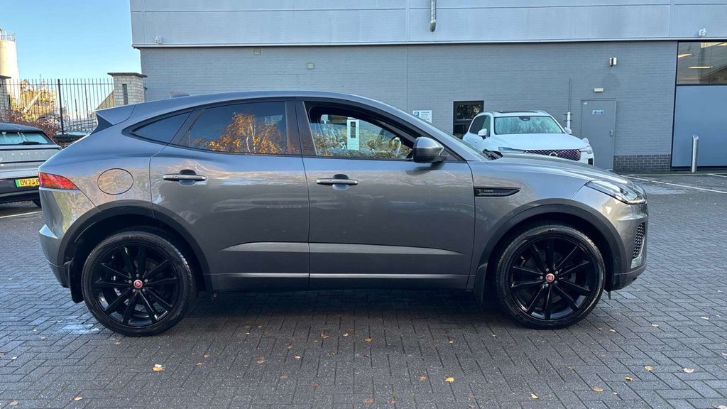 Used Jaguar E-Pace 2019 for sale - 76654943: Photo 5