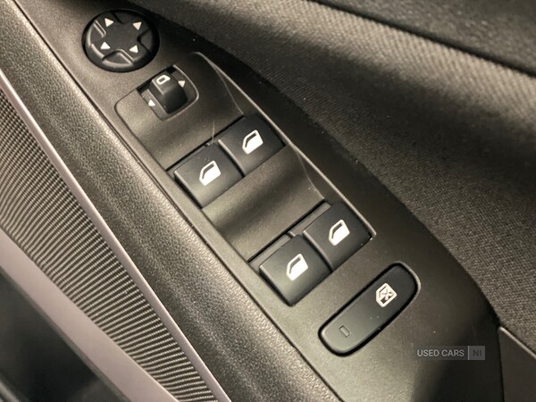 Used Vauxhall Crossland 2022 for sale - 77157035: Photo 14