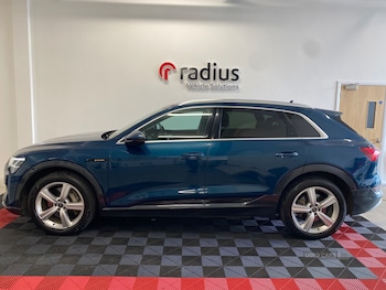 Used Audi e-tron 2023 for sale - 79497758: Photo