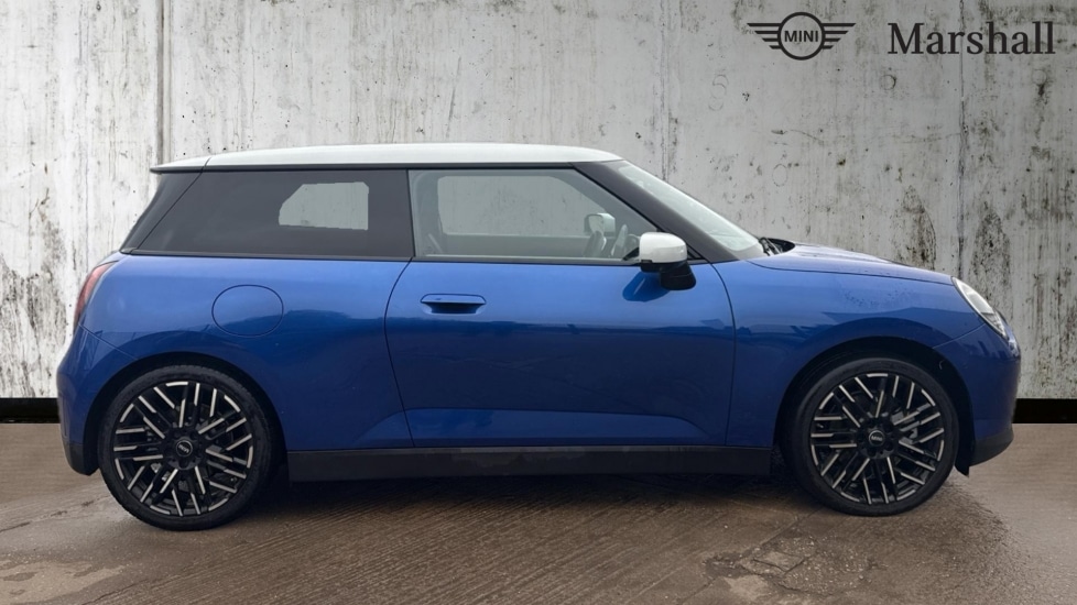 Used MINI Cooper 2024 for sale - 76539852: Photo 3