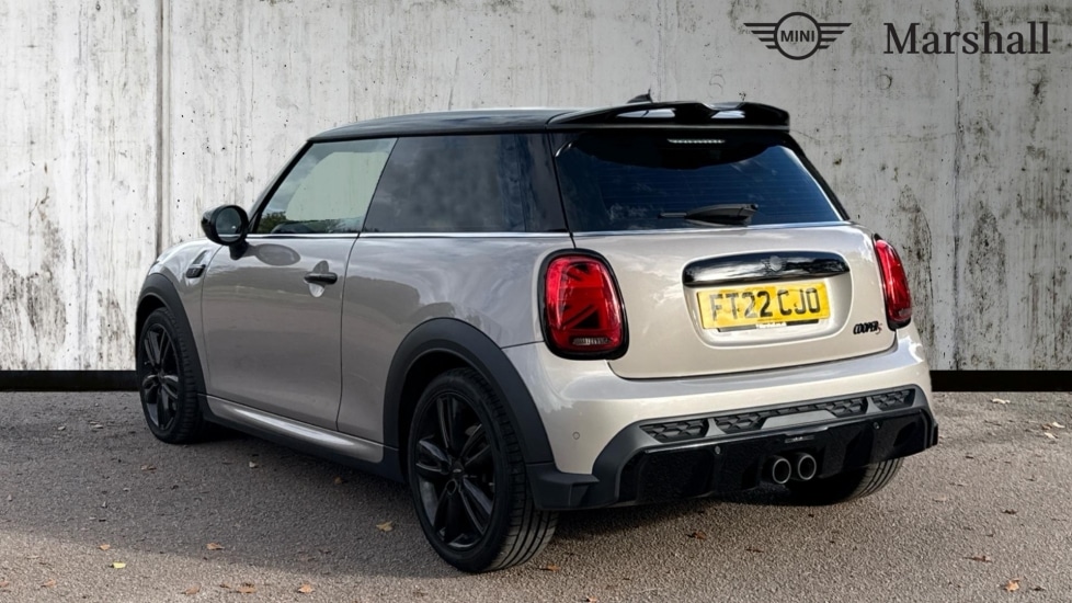 Used MINI Hatch 2022 for sale - 76297329: Photo 2