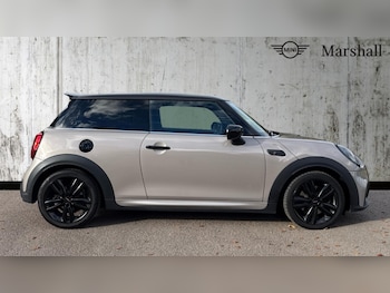 Used MINI Hatch 2022 for sale - 76297329: Photo