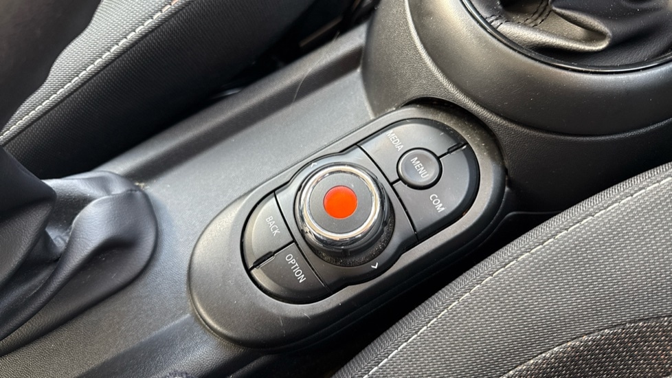 Used MINI Hatch 2019 for sale - 76788331: Photo 19