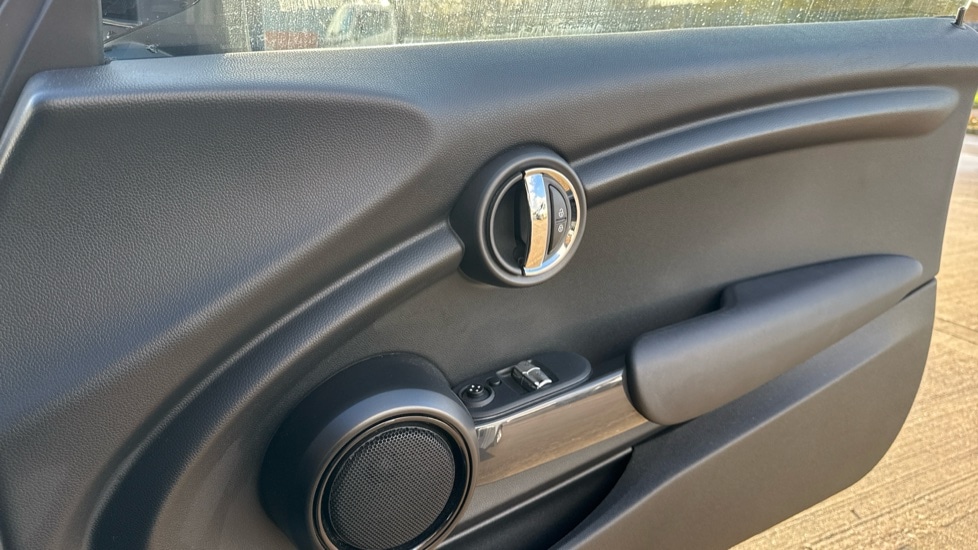 Used MINI Hatch 2019 for sale - 76788331: Photo 20