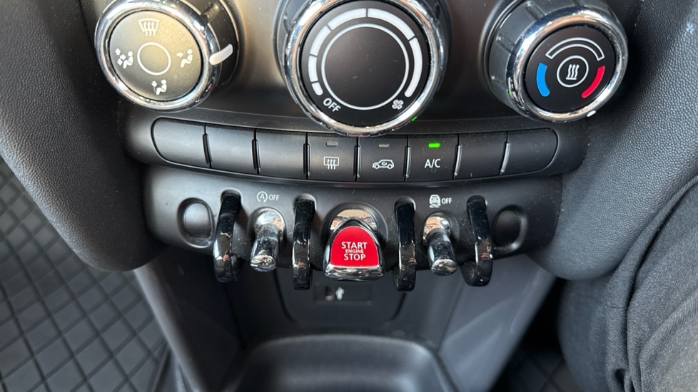 Used MINI Hatch 2019 for sale - 76788331: Photo 29