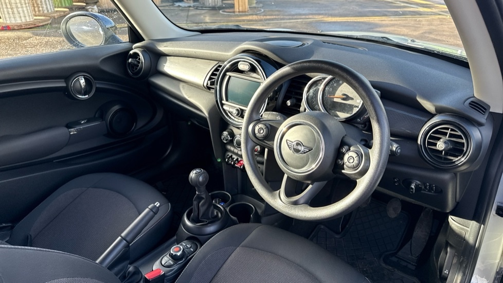 Used MINI Hatch 2019 for sale - 76788331: Photo 6