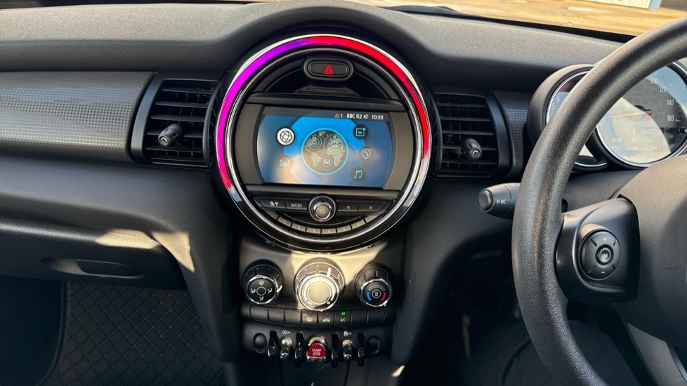 Used MINI Hatch 2019 for sale - 76788331: Photo 8