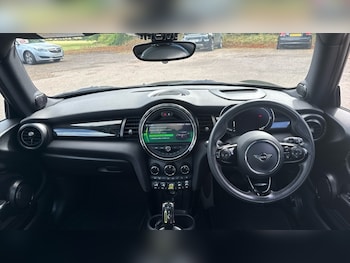 Used MINI Hatch 2021 for sale - 75629735: Photo