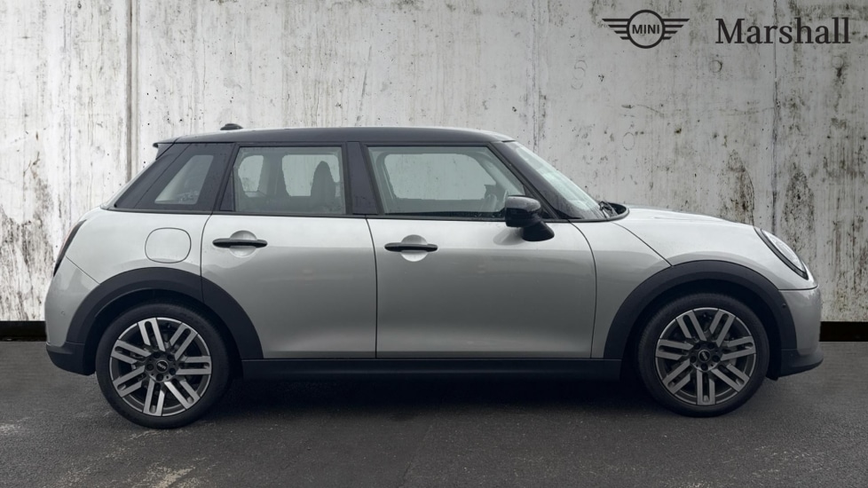 Used MINI Cooper 2025 for sale - 76788259: Photo 3