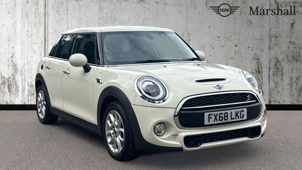 Used MINI Hatch 2018 for sale - 75722348: Photo 1