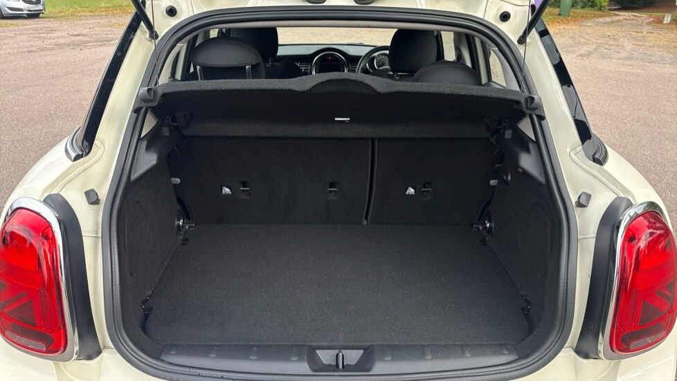 Used MINI Hatch 2018 for sale - 75722348: Photo 13