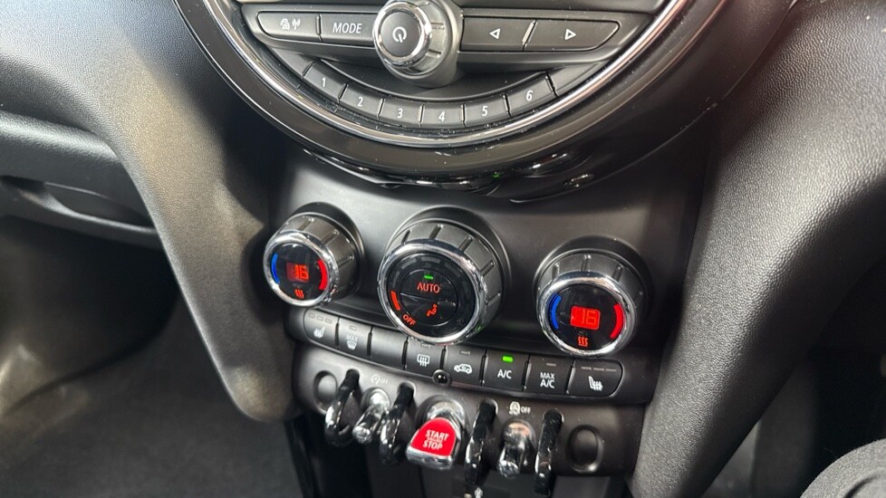 Used MINI Hatch 2018 for sale - 75722348: Photo 28