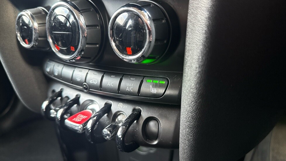 Used MINI Hatch 2018 for sale - 75722348: Photo 31