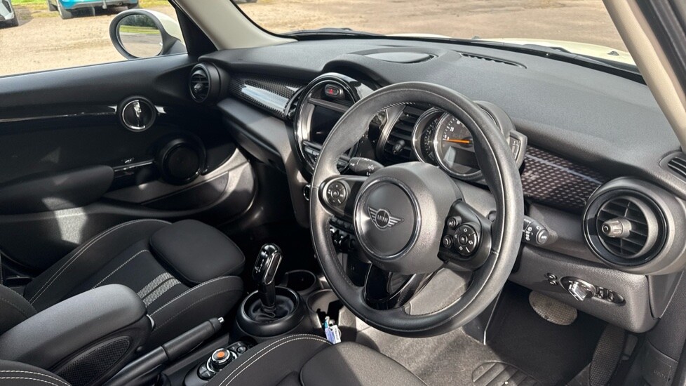 Used MINI Hatch 2018 for sale - 75722348: Photo 6