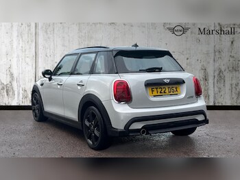 Used MINI Hatch 2022 for sale - 76459132: Photo