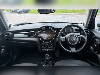 Used MINI Hatch 2022 for sale - 76459132: Photo