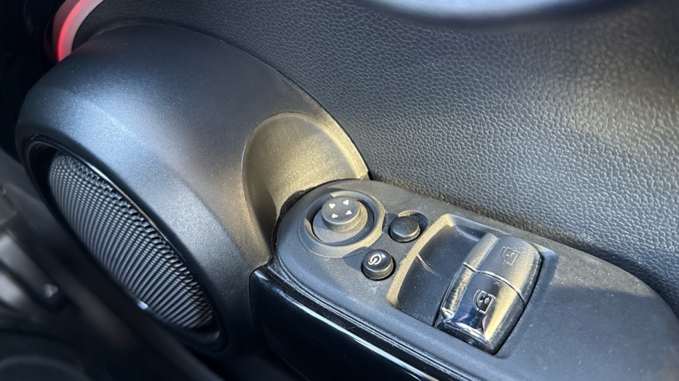 Used MINI Hatch 2023 for sale - 76552562: Photo 32