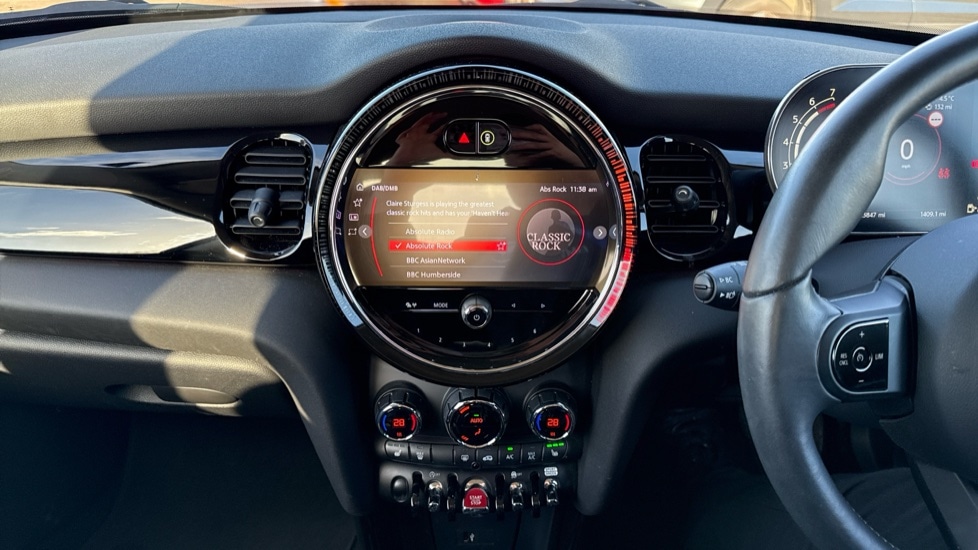 Used MINI Hatch 2023 for sale - 76552562: Photo 8