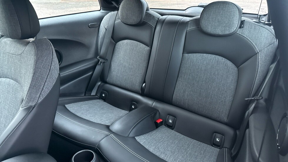 Used MINI Hatch 2022 for sale - 75946801: Photo 12