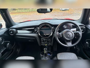 Used MINI Hatch 2022 for sale - 75946801: Photo