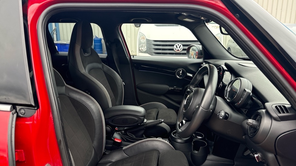 Used MINI Hatch 2022 for sale - 75726083: Photo 11