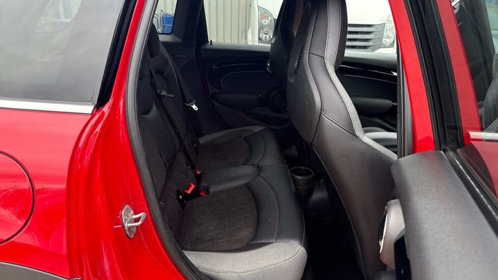 Used MINI Hatch 2022 for sale - 75726083: Photo 12