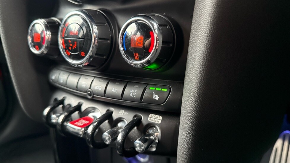 Used MINI Hatch 2022 for sale - 75726083: Photo 31