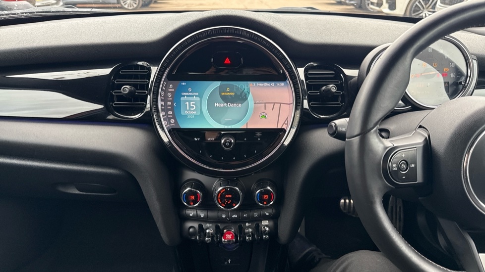 Used MINI Hatch 2022 for sale - 75726083: Photo 8