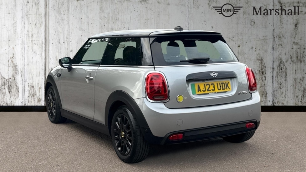 Used MINI Hatch 2023 for sale - 76033608: Photo 2