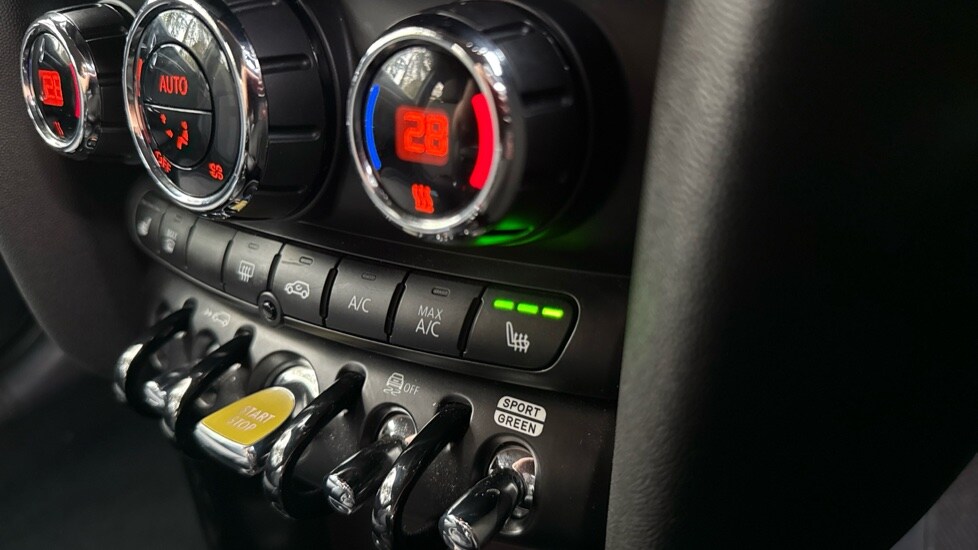 Used MINI Hatch 2023 for sale - 76033608: Photo 31