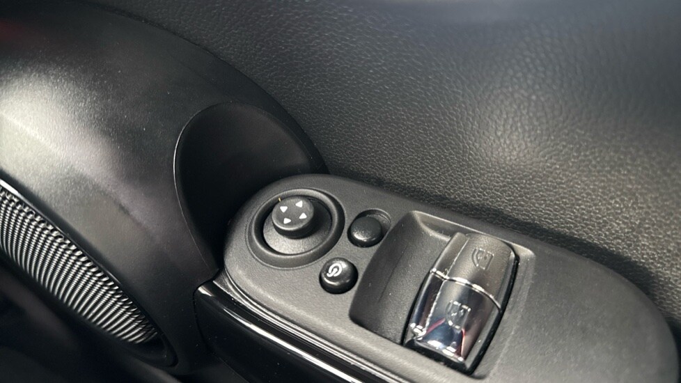 Used MINI Hatch 2023 for sale - 76033608: Photo 32