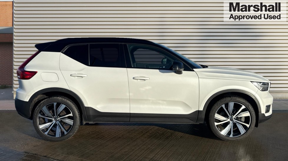 Used Volvo XC40 2022 for sale - 76704466: Photo 2