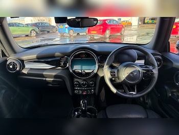 Used MINI Hatch 2023 for sale - 76614844: Photo