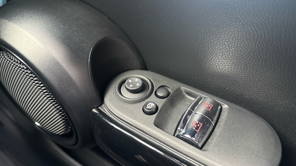 Used MINI Hatch 2022 for sale - 76062277: Photo 32