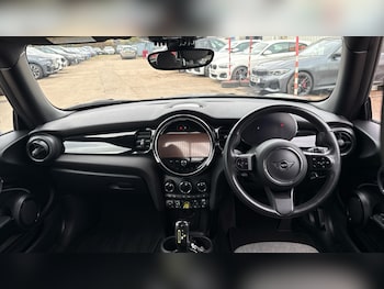 Used MINI Hatch 2022 for sale - 76062277: Photo