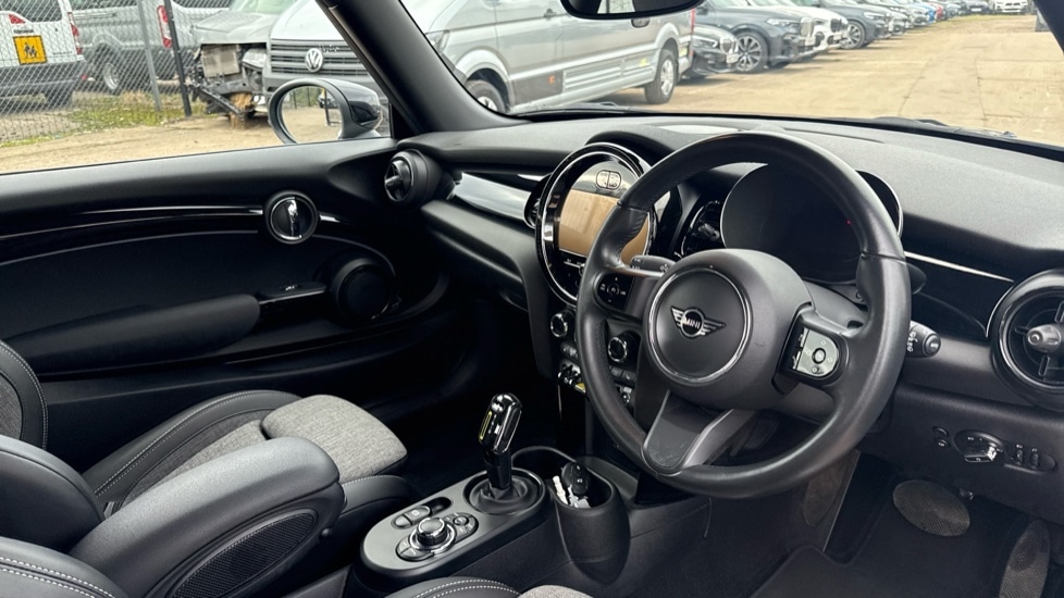 Used MINI Hatch 2022 for sale - 76062277: Photo 6