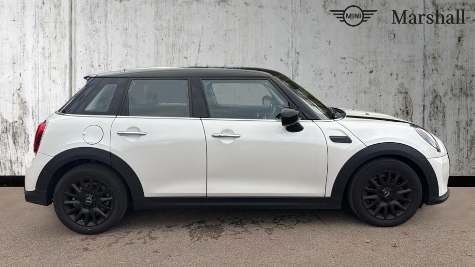 Used MINI Hatch 2022 for sale - 76350892: Photo 3