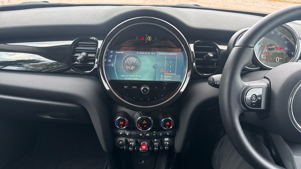 Used MINI Hatch 2022 for sale - 76350892: Photo 8