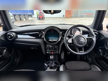 Used MINI Convertible 2021 for sale - 76568028: Photo