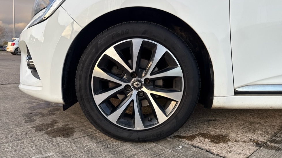 Used Renault Clio 2019 for sale - 76773380: Photo 17