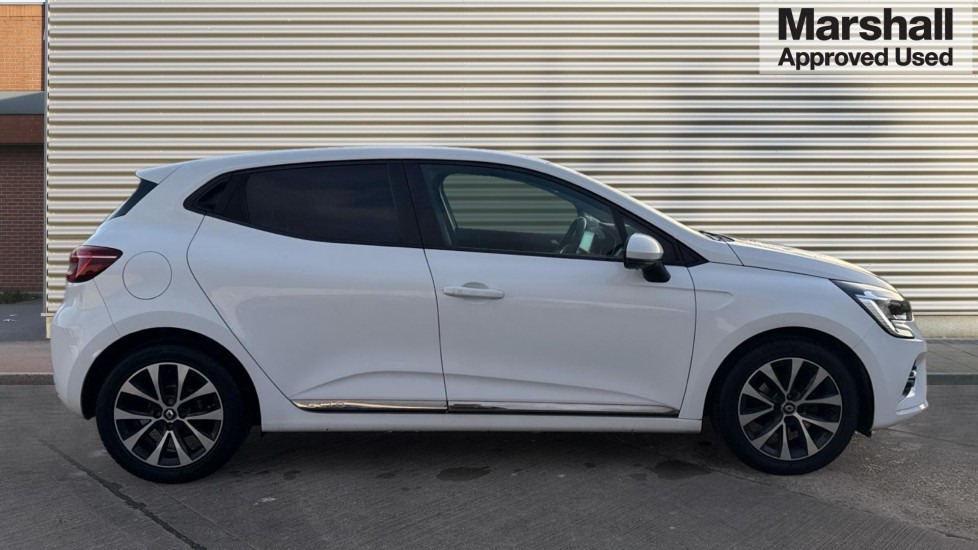 Used Renault Clio 2019 for sale - 76773380: Photo 2
