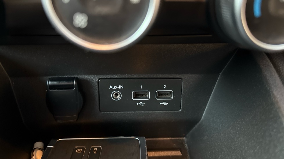 Used Renault Clio 2019 for sale - 76773380: Photo 25