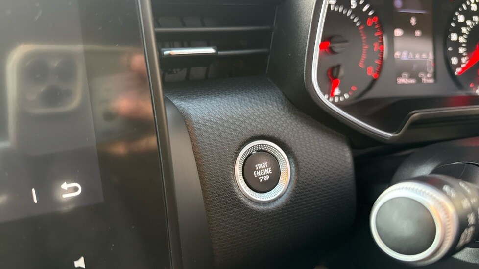 Used Renault Clio 2019 for sale - 76773380: Photo 26