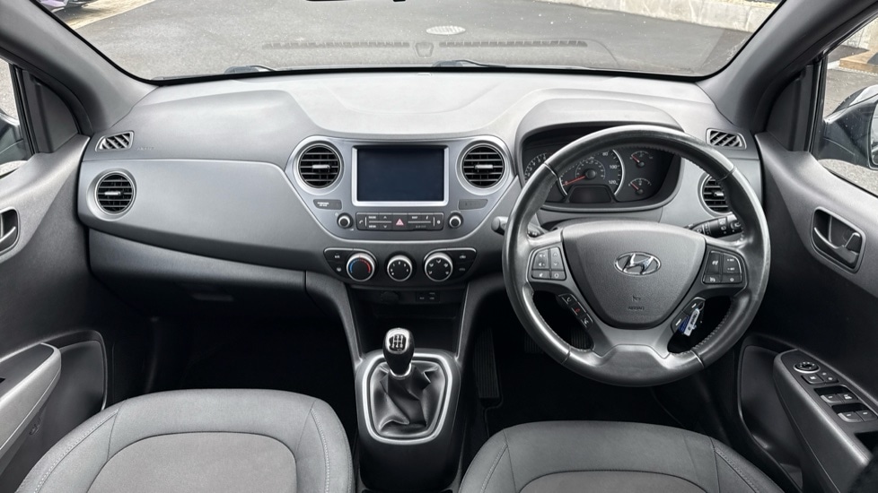 Used Hyundai i10 2018 for sale - 76321888: Photo 11